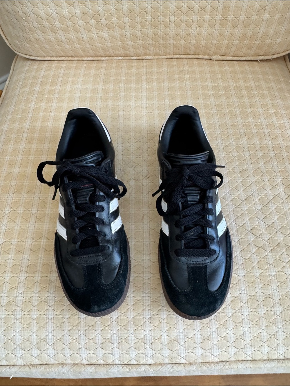 🔹 Adidas Samba Sneakers – Women’s Size 7 – Black & White – Gently Used - Picture 4 of 8